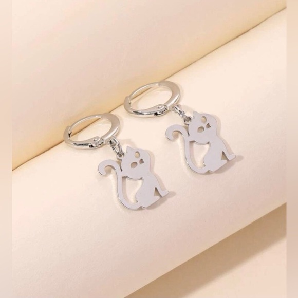 🐈‍⬛ Stainless Steel Cat Charm Drop Earrings NWT - Picture 8 of 10